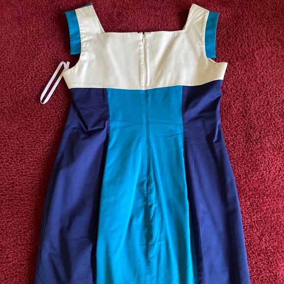 Mini dress - Picture 2 of 2